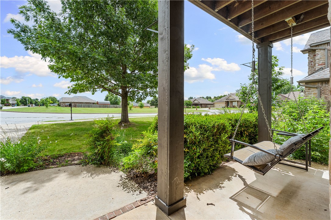 Hamptons, The Cave Spgs - Residential