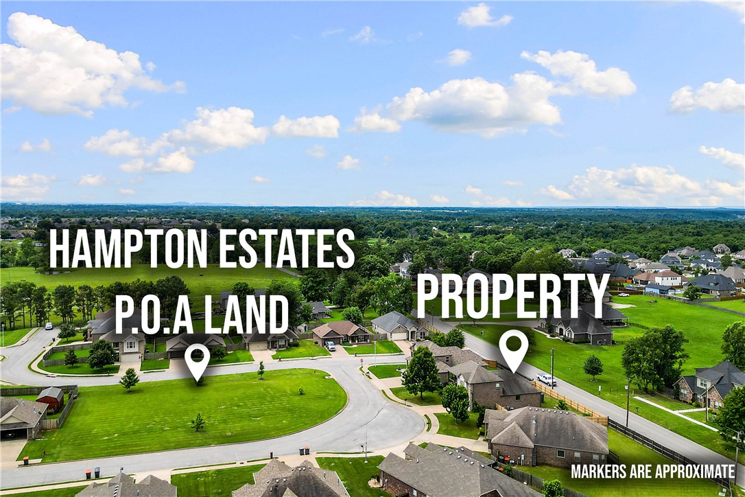 Hamptons, The Cave Spgs - Residential