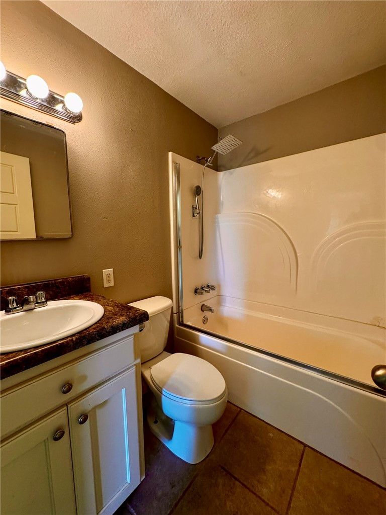 Chambers Add Rogers - Residential Lease