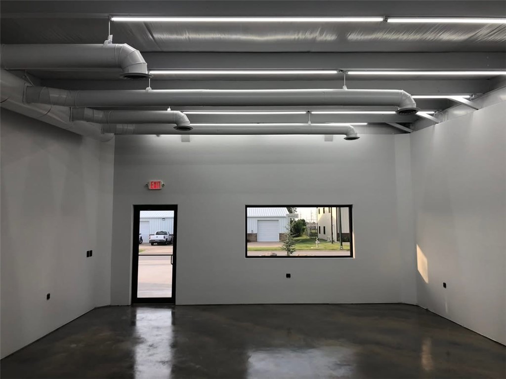 South Pointe Center Add Siloam Spgs - Commercial Lease