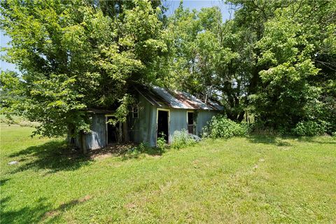 Single Family Residence in Gentry AR 20902 Dawn Hill East Road 35.jpg