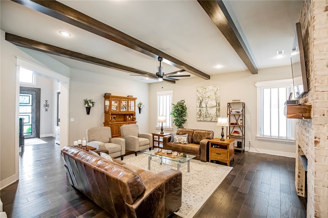 Oak Tree Centerton - Residential