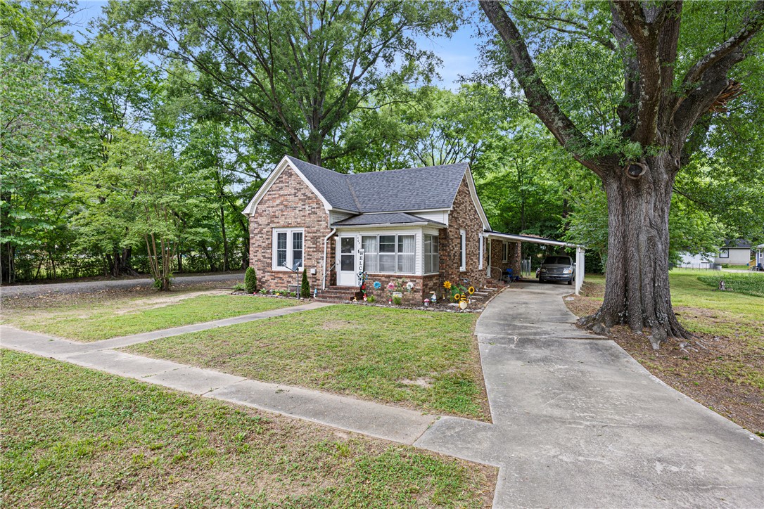 405 NE 3rd Street