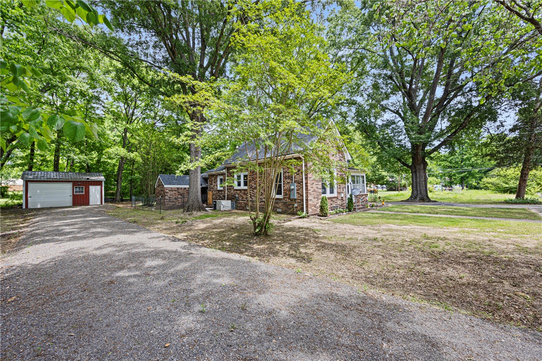 405 NE 3rd Street