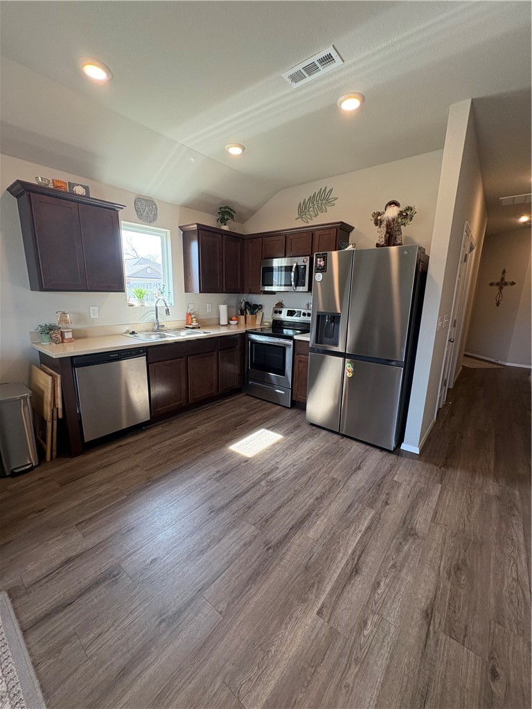 Fox Tail - Residential