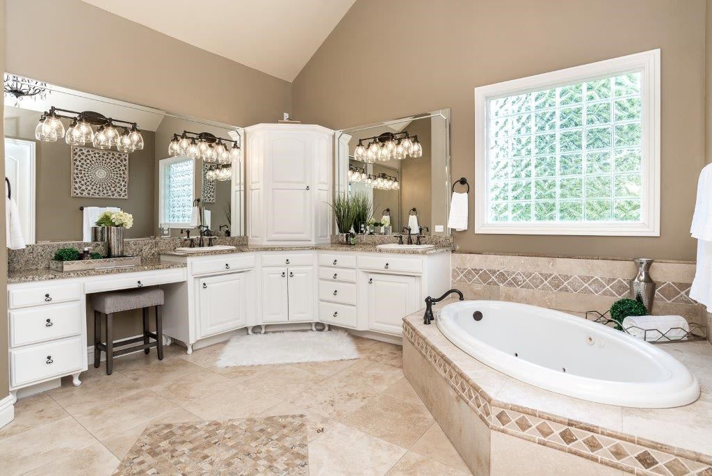 Manors On Blossom Way Crk Ph 4 Rogers - Residential