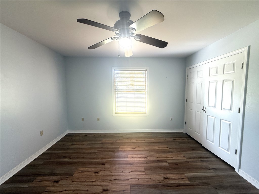 Skyline Manor Unit Iii - Residential