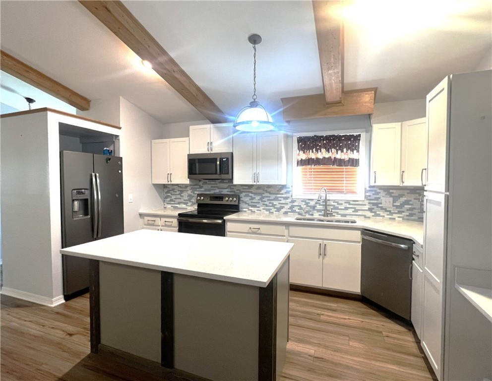 Skyline Manor Unit Iii - Residential