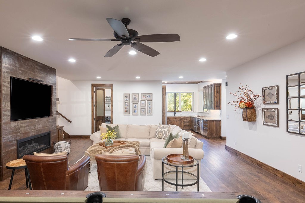Estates at Lakeway - Residential