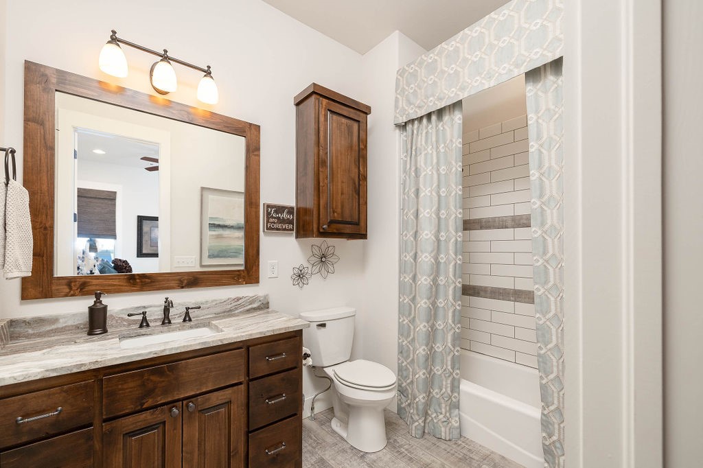 Estates at Lakeway - Residential