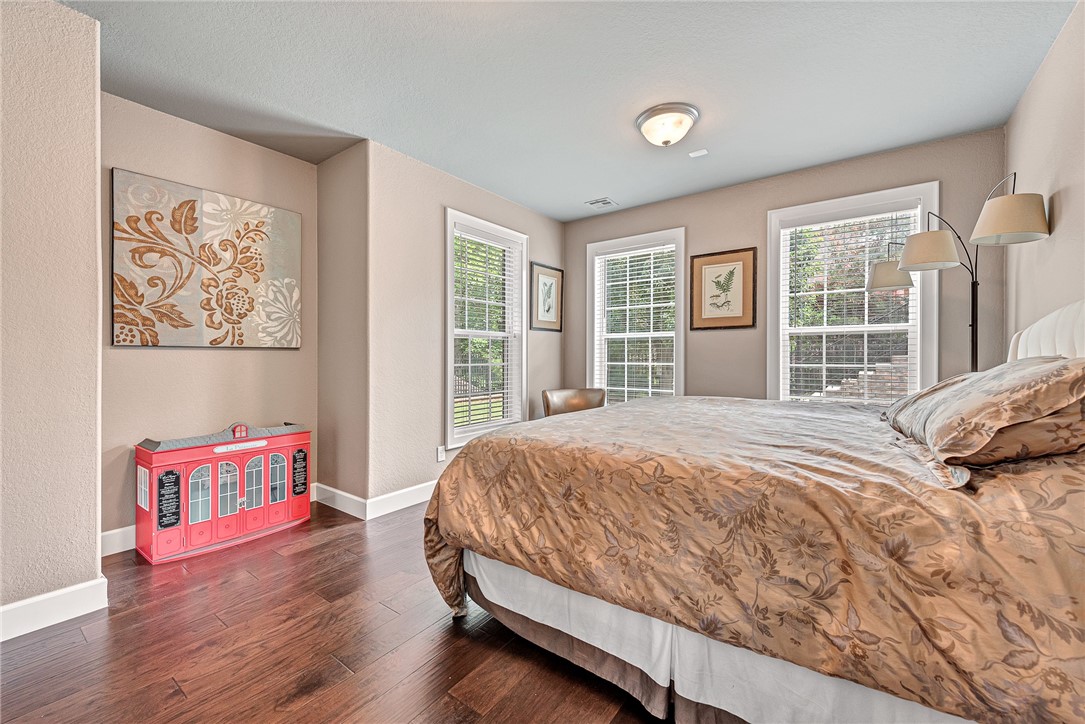 Heathrow Sub Bentonville - Residential