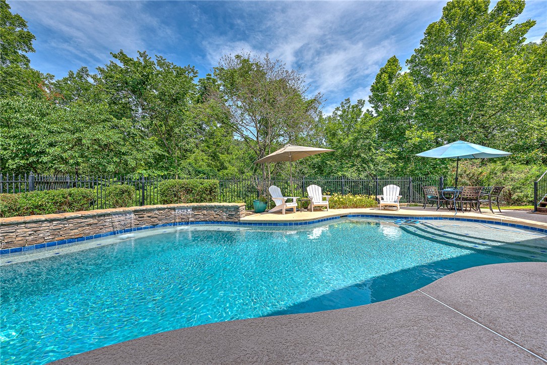 Heathrow Sub Bentonville - Residential