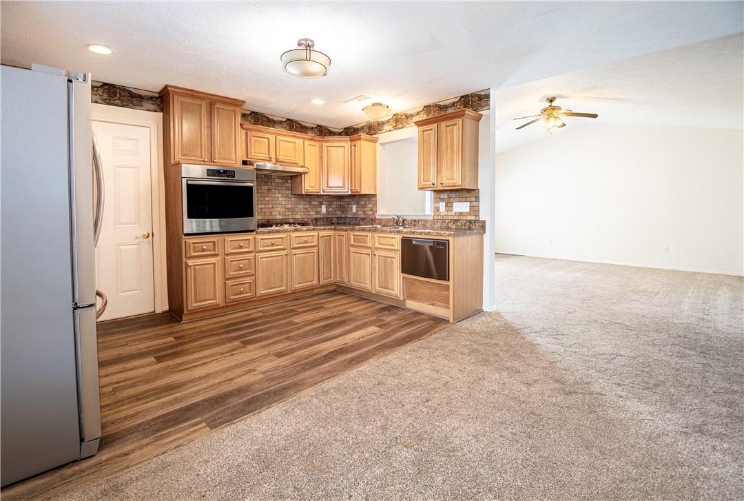 CIMARRON VILLAGE PH III - Residential