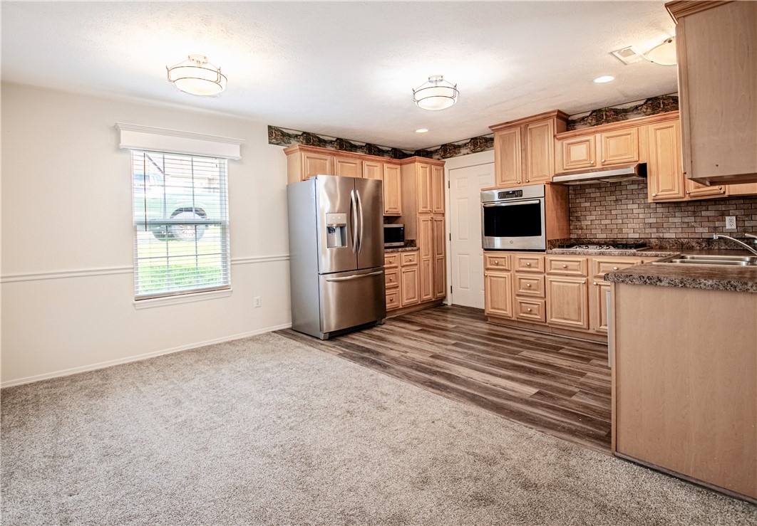 CIMARRON VILLAGE PH III - Residential