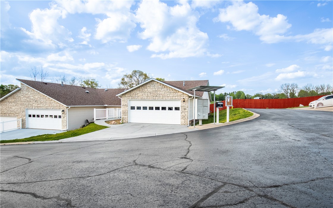 CIMARRON VILLAGE PH III - Residential