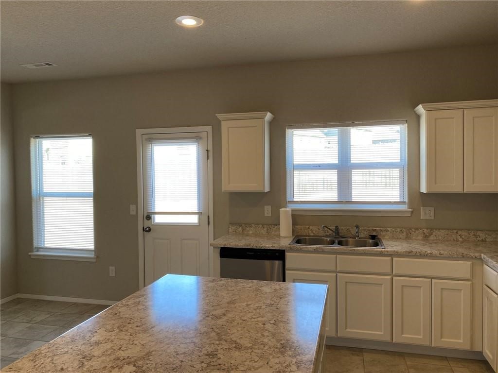 Kerelaw Castle Bentonville - Residential Lease