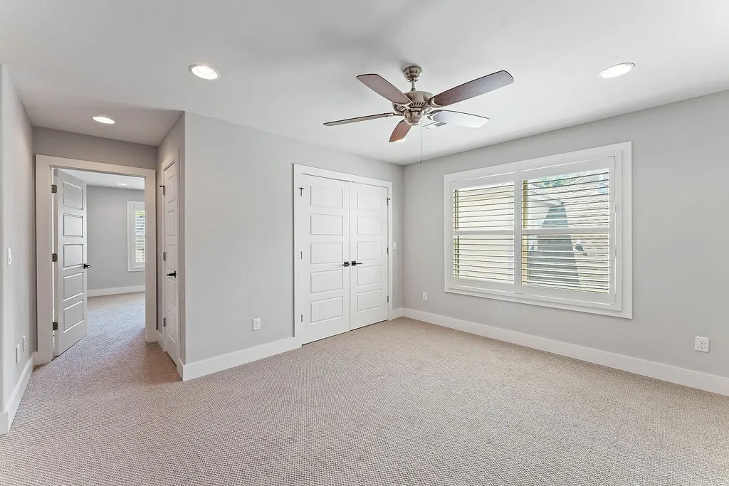 Rogers, Arkansas 72758, United States, 3 Bedrooms Bedrooms, ,3 BathroomsBathrooms,Residential,Pending,210681