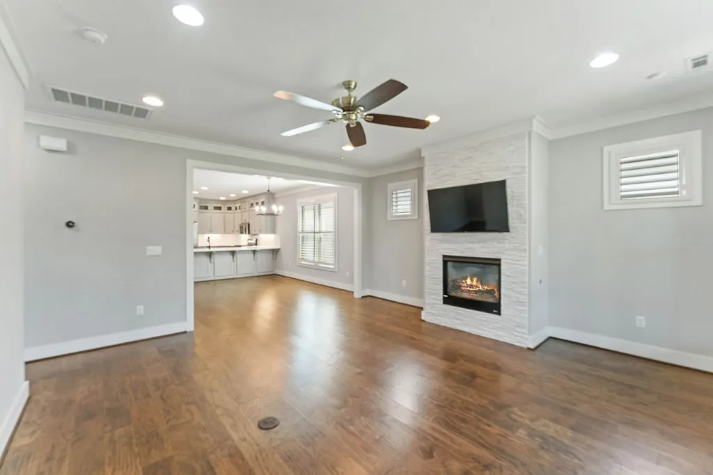 Rogers, Arkansas 72758, United States, 3 Bedrooms Bedrooms, ,3 BathroomsBathrooms,Residential,Pending,210681