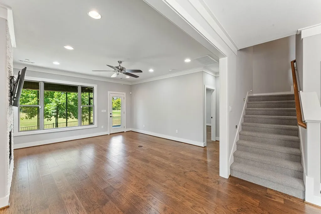 Rogers, Arkansas 72758, United States, 3 Bedrooms Bedrooms, ,3 BathroomsBathrooms,Residential,Pending,210681