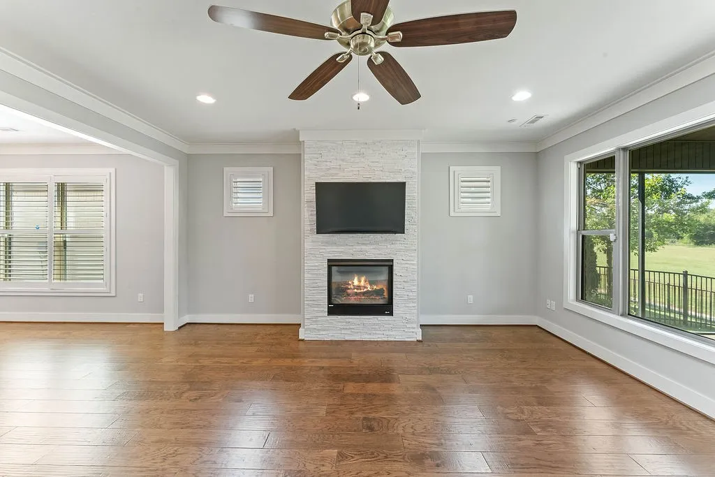 Rogers, Arkansas 72758, United States, 3 Bedrooms Bedrooms, ,3 BathroomsBathrooms,Residential,Pending,210681