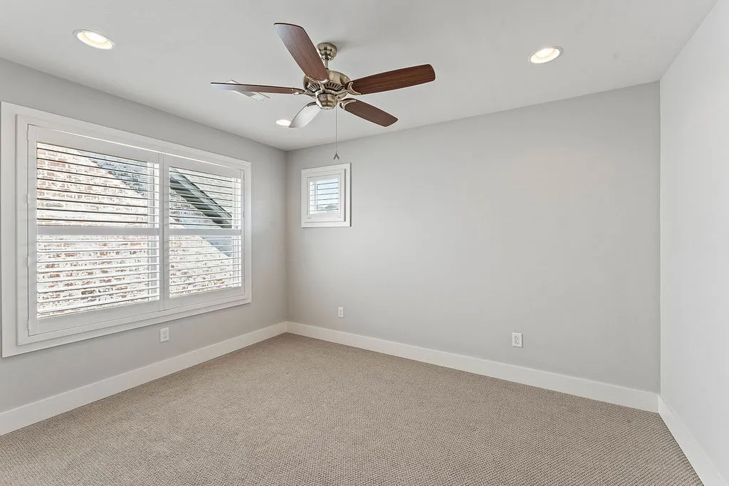 Rogers, Arkansas 72758, United States, 3 Bedrooms Bedrooms, ,3 BathroomsBathrooms,Residential,Pending,210681