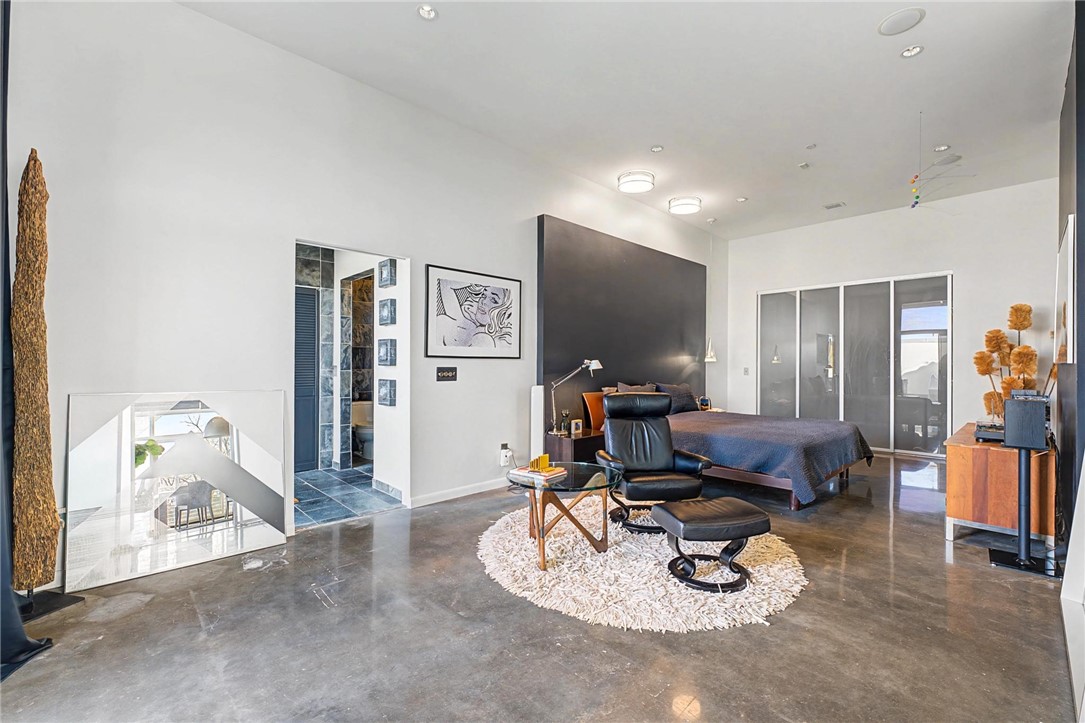 Pinnacle Station Condos Horiz Prop Reg-R - Residential