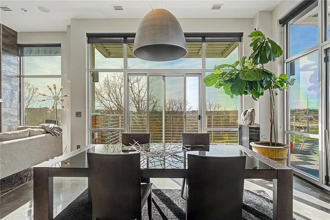 Pinnacle Station Condos Horiz Prop Reg-R - Residential