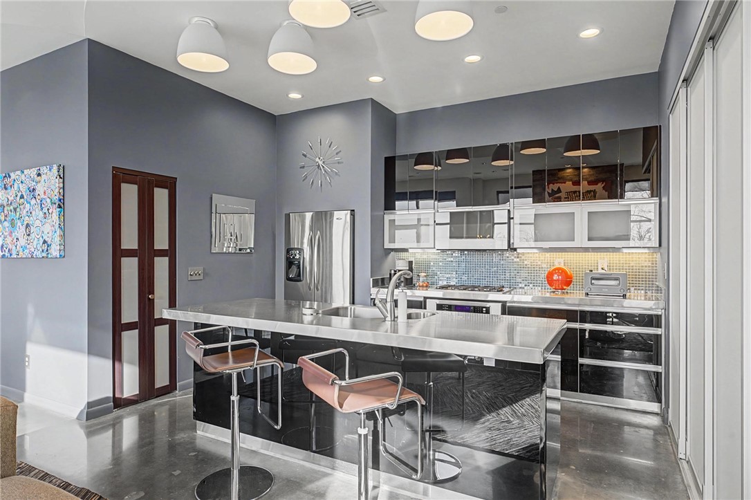 Pinnacle Station Condos Horiz Prop Reg-R - Residential