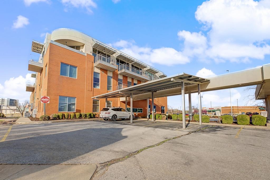 Pinnacle Station Condos Horiz Prop Reg-R - Residential