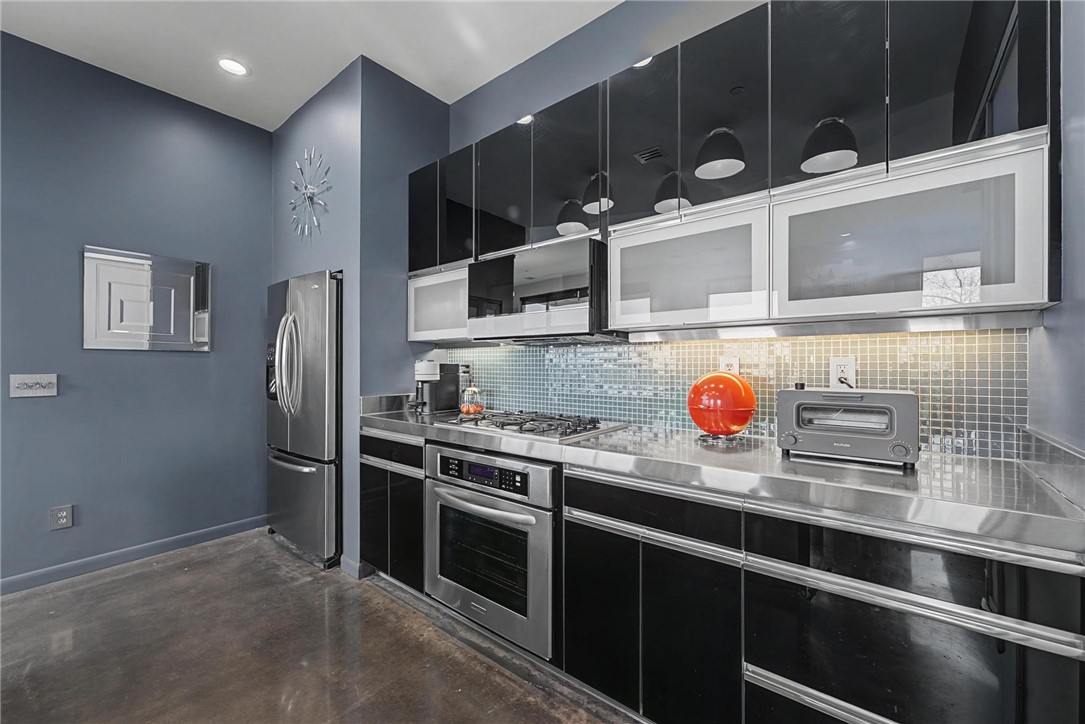 Pinnacle Station Condos Horiz Prop Reg-R - Residential