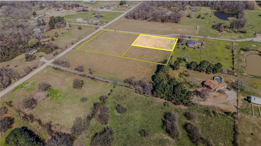 Build your next home on this approximately 1.15-acre flat parcel ideally located between Hwy 72 and Hwy 102. With a spacious layout and convenient access to nearby schools, shopping, and dining, this property offers the flexibility to create a custom home with room to enjoy the outdoors. Located less than two miles from Bentonville West High School and close to Gamble Elementary, Marrs Mercantile, Walmart Home Office, and the future Centerton Community Center, this is a great opportunity in a fast-growing area.
