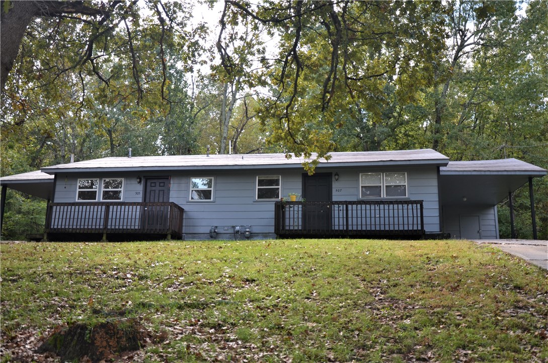 Solid investment opportunity in South Fayetteville. Country feel close to everything that South Fayetteville has to offer! Recently remodeled, on a concrete slab foundation, with lots of charm. 3 miles to University of Arkansas, 3.4 miles to Dickson Street. Master bedrooms in both units have double closets for plenty of extra storage. Super-easy access to I-49 via Fulbright Expressway.