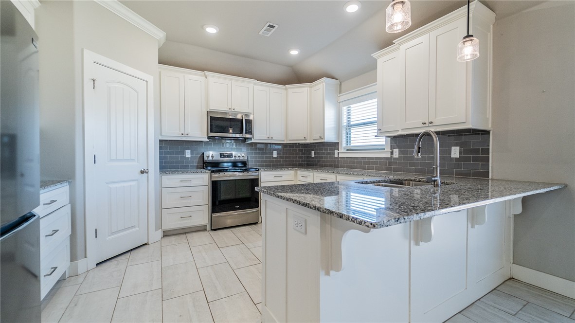 Hickory Meadows Sub Ph 2 - Residential