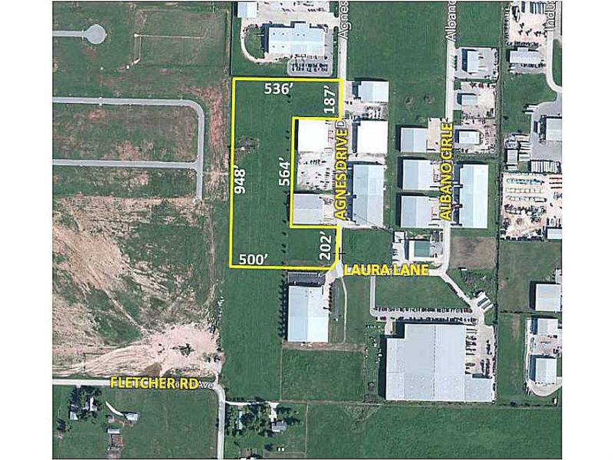 8 Total Acres, Can be subdivided into (2) 4 Acres Tracts.  Industrial zoning,  shovel ready, close to I-49.