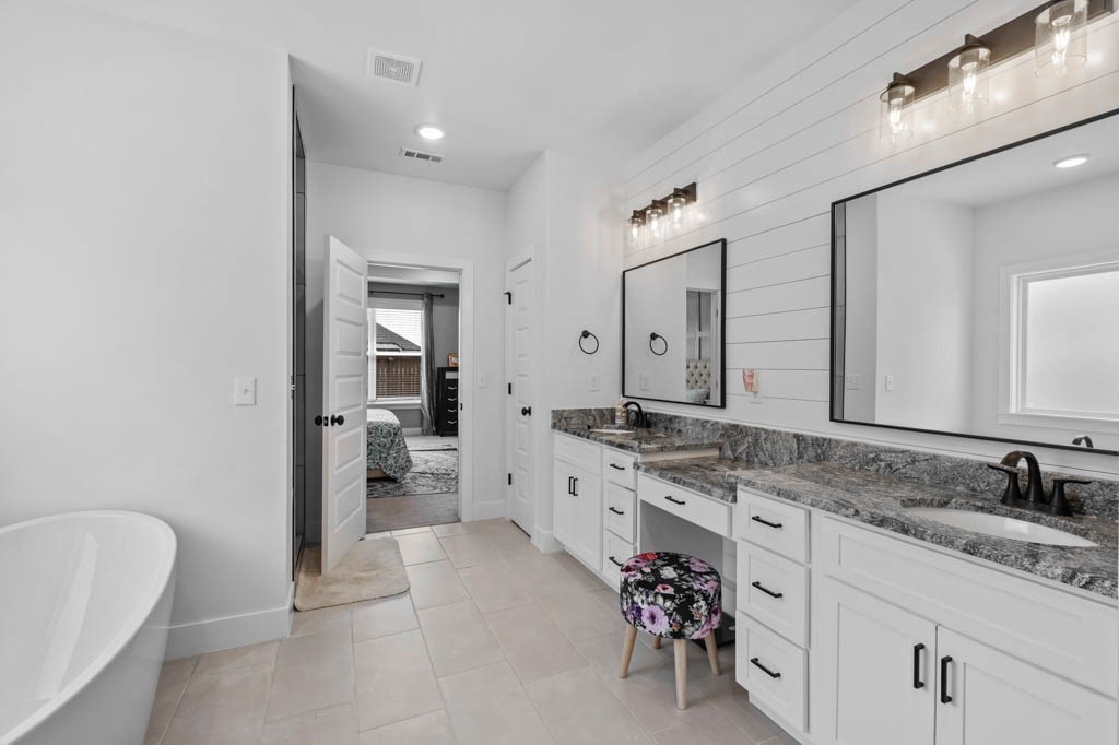 Maple Estates Ph Ii Centerton - Residential