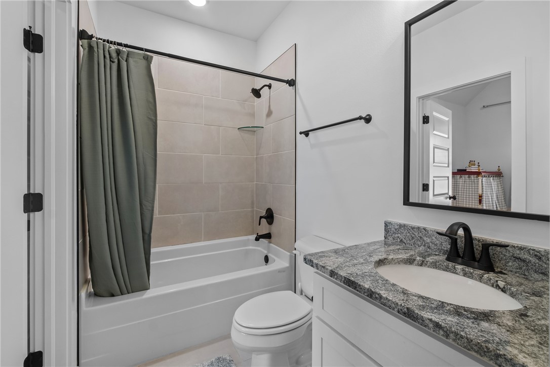 Maple Estates Ph Ii Centerton - Residential