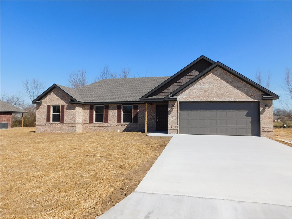 Brand New home! All brick, 1250 SF, 3 BR, 2 BA, 2 car garage, granite, wood vinyl plank and carpet. Covered porch, cul-de-sac street. Agent owned. Seller has other new homes going on the same street. Priced right