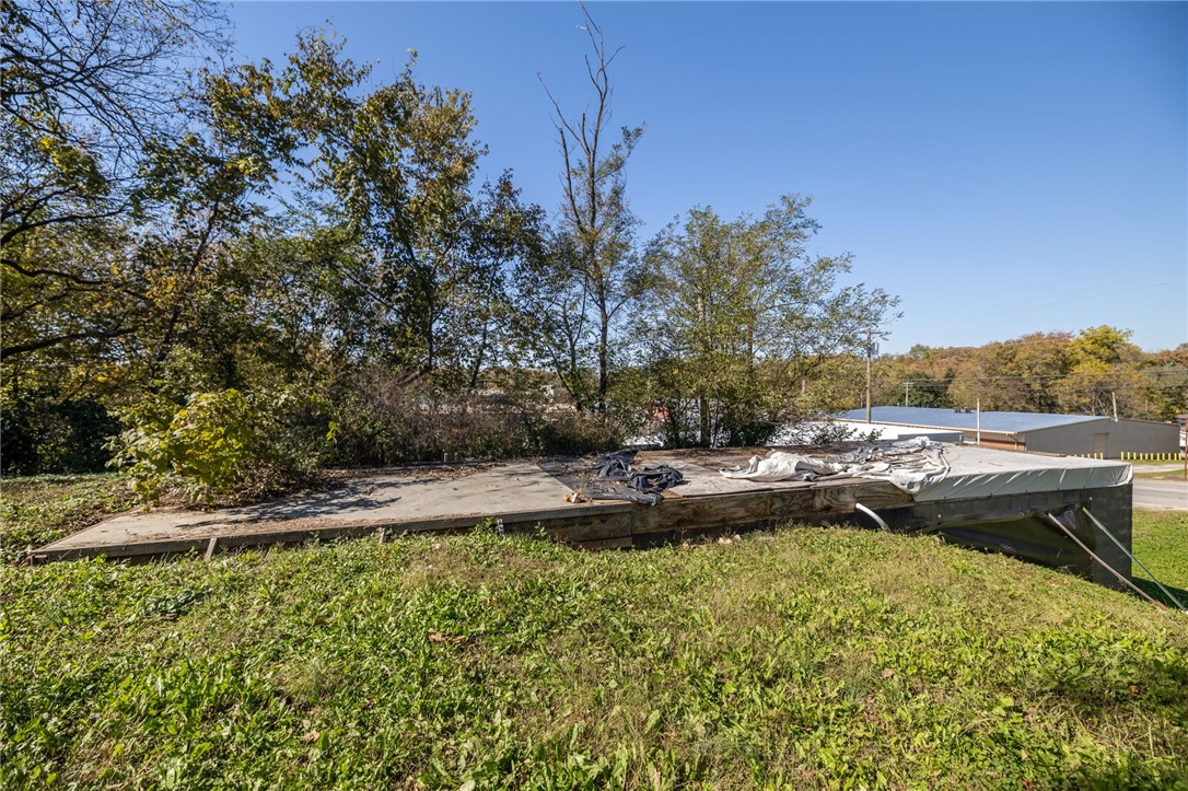 Beauchamps Add Siloam Spgs - Land