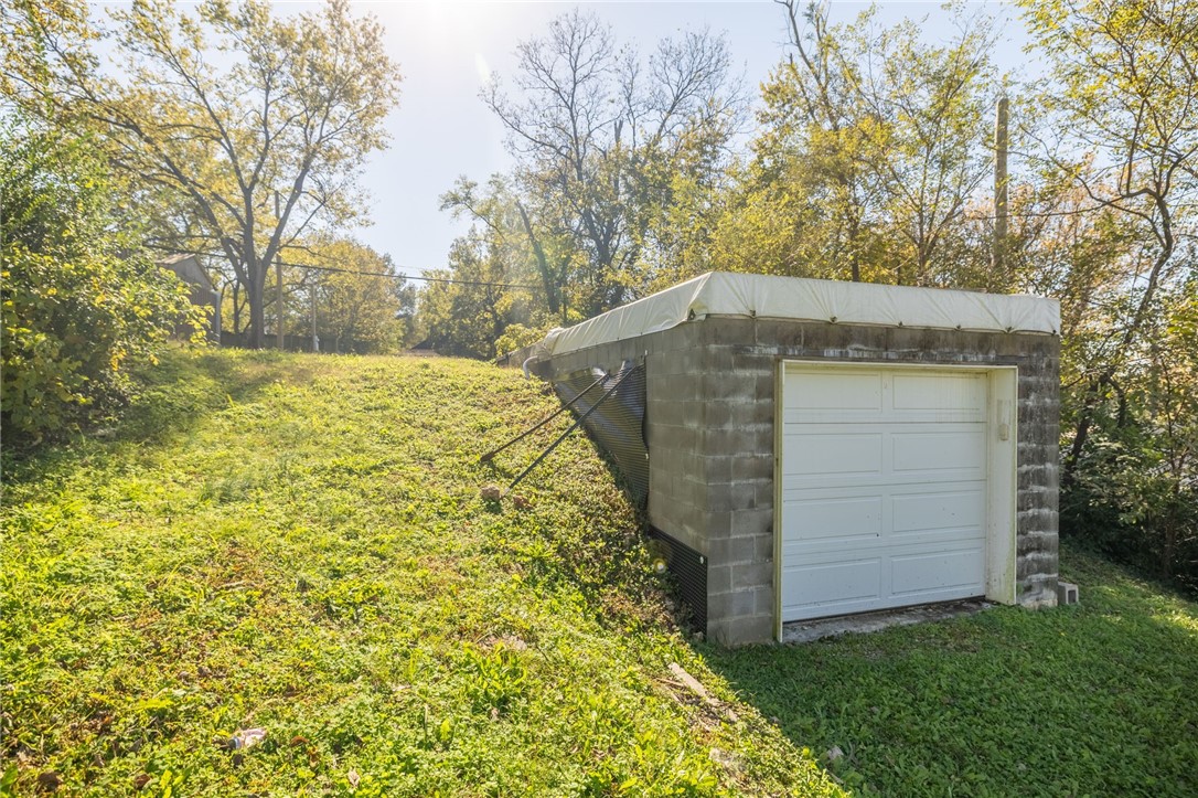 Beauchamps Add Siloam Spgs - Land