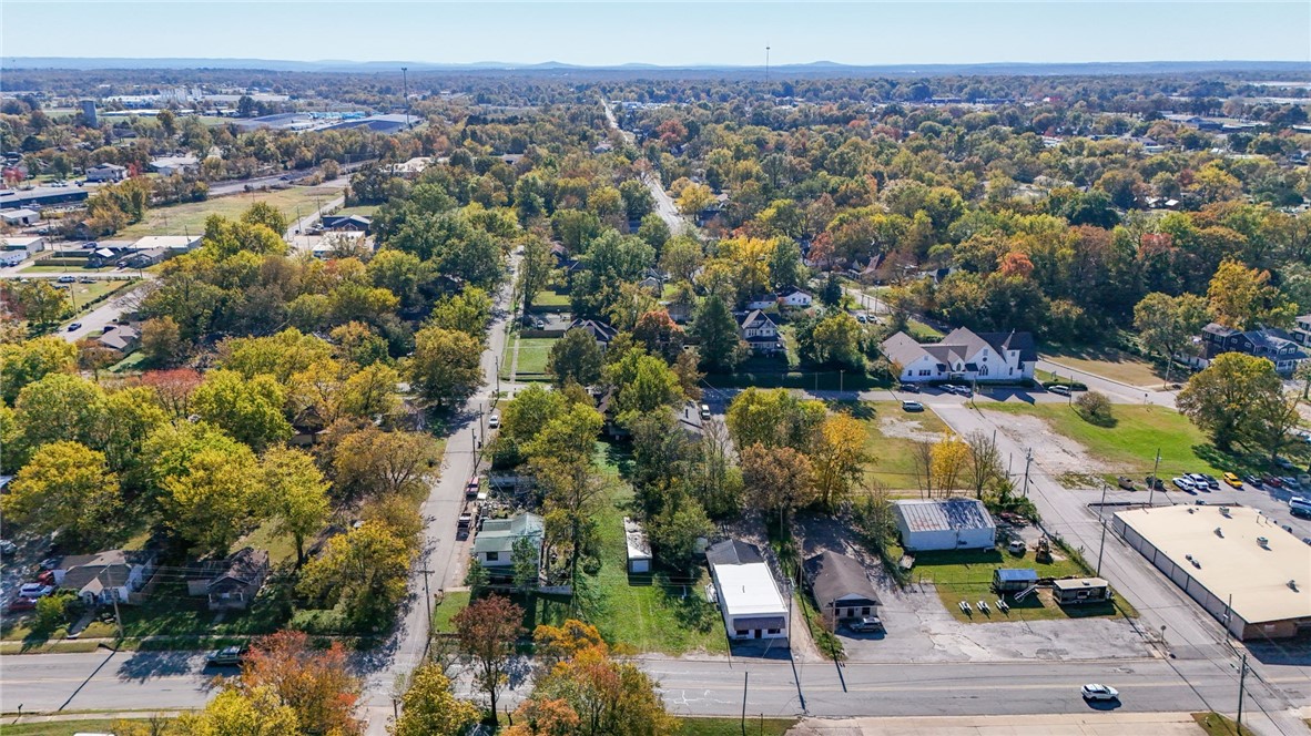 Beauchamps Add Siloam Spgs - Land