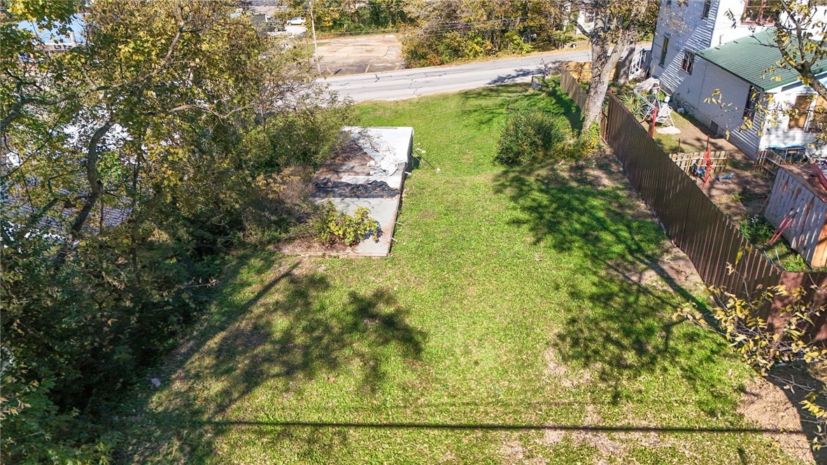 Beauchamps Add Siloam Spgs - Land