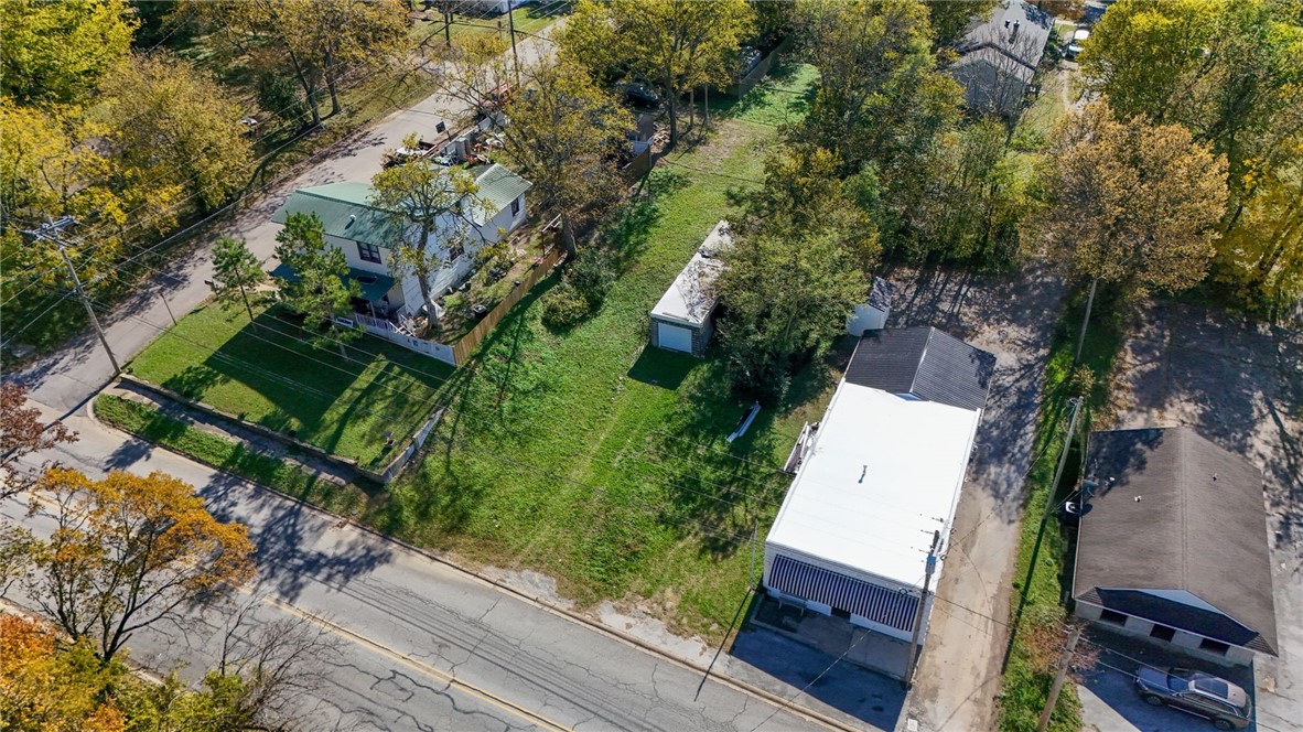 Beauchamps Add Siloam Spgs - Land