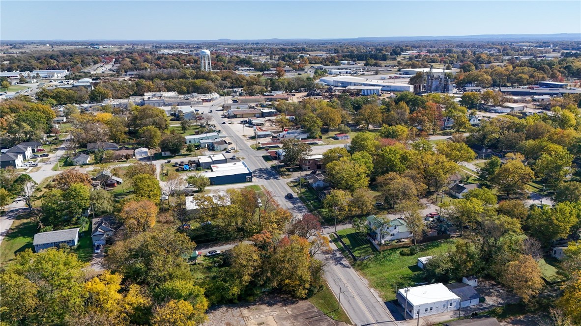 Beauchamps Add Siloam Spgs - Land