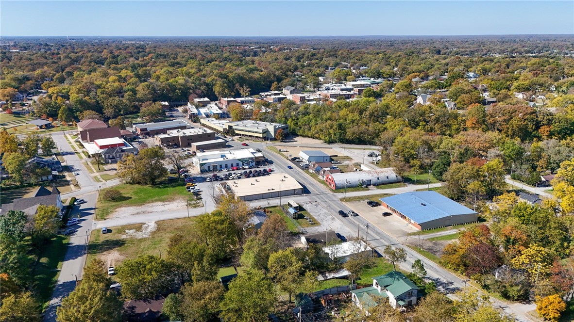 Beauchamps Add Siloam Spgs - Land