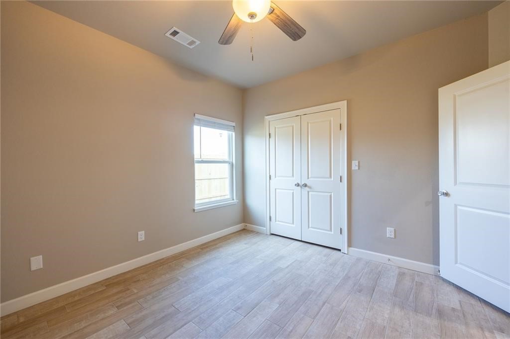 Valley Oaks - Residential Lease