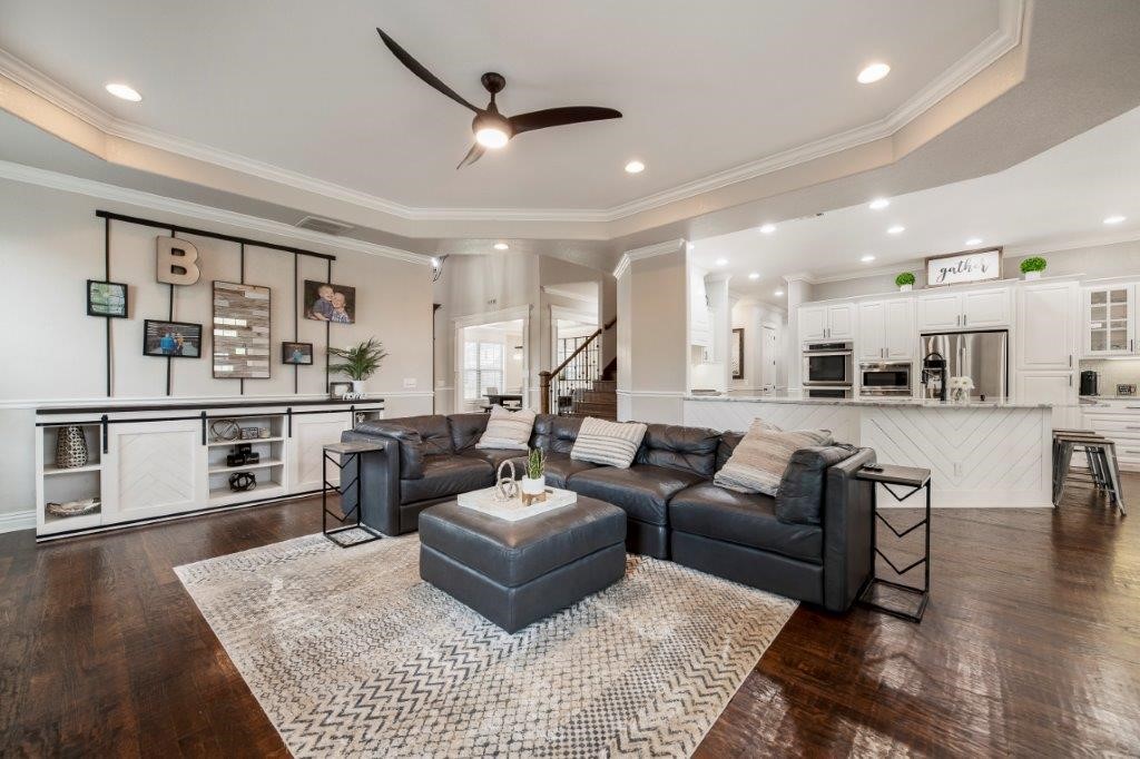 Versailles Sub - Residential