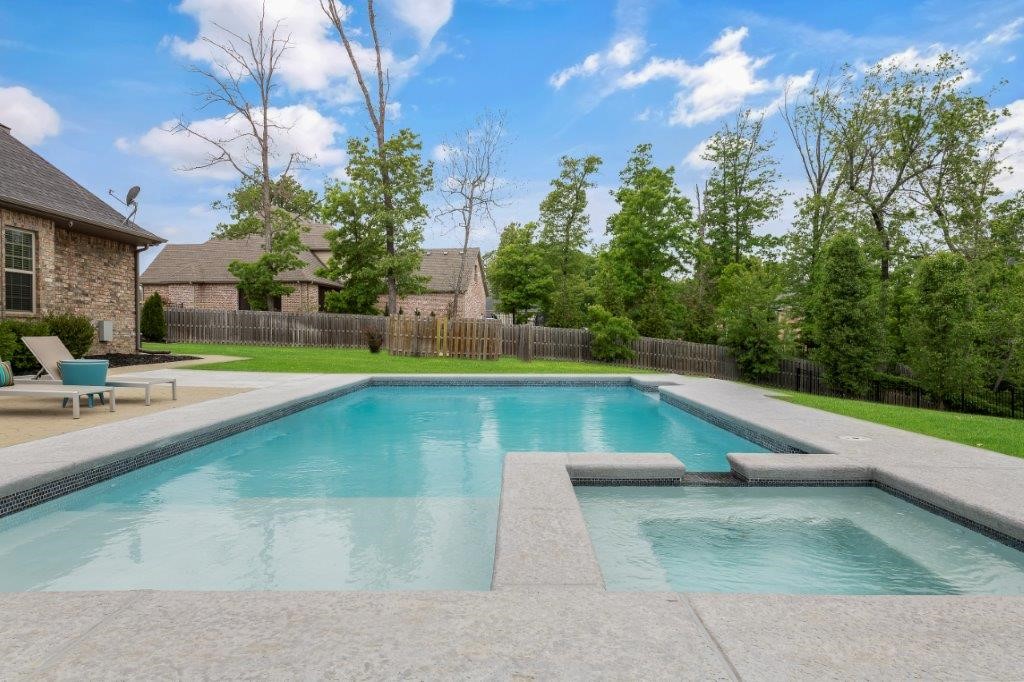 Versailles Sub - Residential