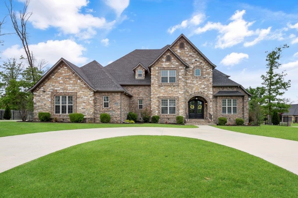 Versailles Sub - Residential