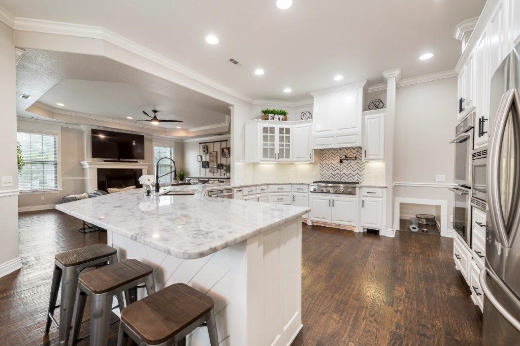 Versailles Sub - Residential