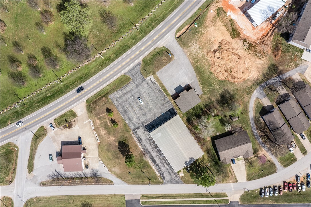 17-15-31 Prairie Grove Outlots - Commercial Lease